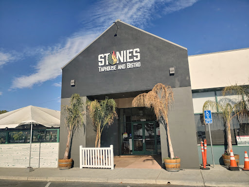 Stonies Taphouse & Bistro