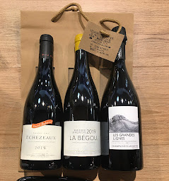 Photo n°3 de Les assoiffés ! à Le Bois-Plage-en-Ré (Caviste)