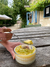 Photo n°13 de Restaurant L'Echauguette - Terrasse au bord de l'eau à Maillezais (Restaurant de sundae)