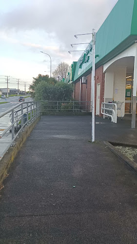 Pearn Crescent, Northcote, Auckland 0627, New Zealand