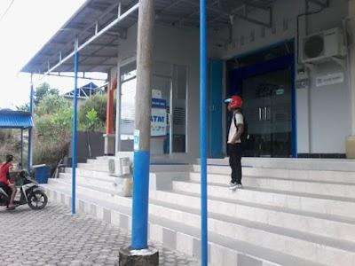 Photos of Kantor Kas BRI Universitas Borneo