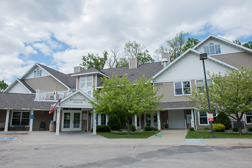 Pelican Valley Senior Living – Riverfront Manor
