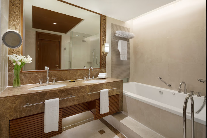 Shangri-La Chiang Mai by null