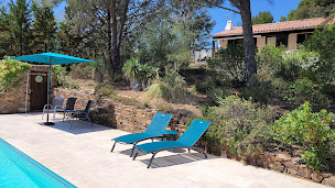 Photo n°2 de La Tinasse - SIX, 6 Chemin de la Tinasse à Prades-sur-Vernazobre (Agence de location de chalets)