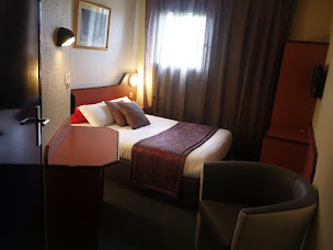 Photo n°36 de Les Trois Marches à Vezin-le-Coquet (Hôtel)