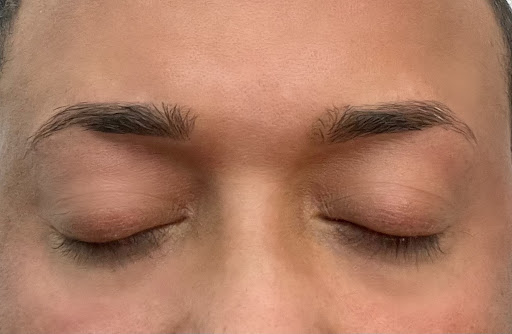 Eyebrow Studio - Visual