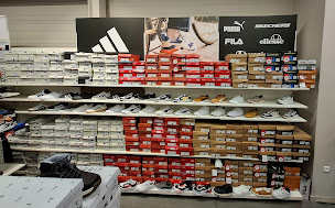 Photo n°4 de GEMO SAINT QUENTIN Chaussures et Vêtements à Saint-Quentin (Magasin de vêtements pour femmes)