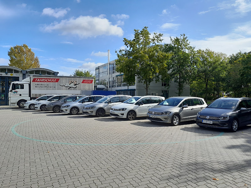 GAP Verkehrsfachschule Potsdam GmbH / Fahrschule Foto 2