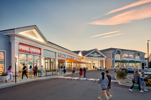 Cape Cod Mall - Visual