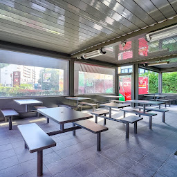 Photo n°35 de KFC Clamart à Clamart (Restaurant de hamburgers)