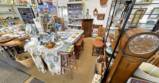 Antiques Bazaar - Thumbnail