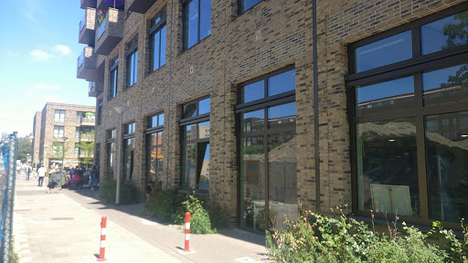 Public Elementary School Bos en Lommer