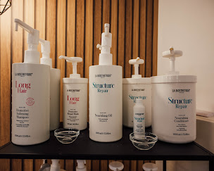 Photo n°3 de Studio beauté Anaïs à Coignières (Salon de manucure)