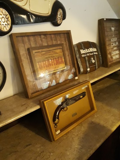 Photos of Chaplin Furniture Decorations