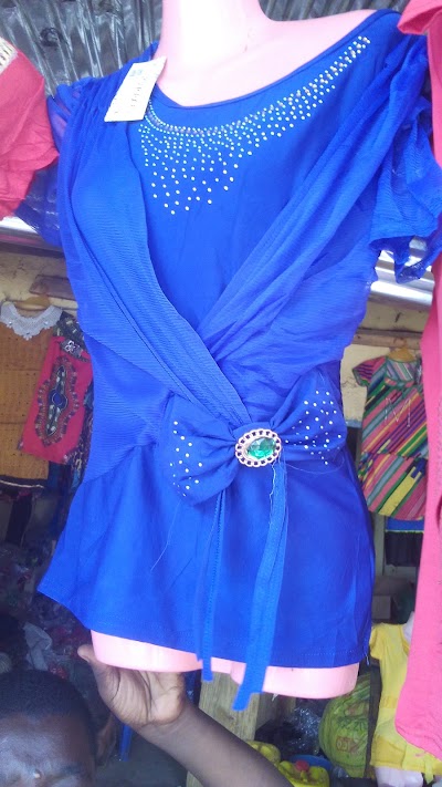 Photos of Grands magasin des bodys et robes filles