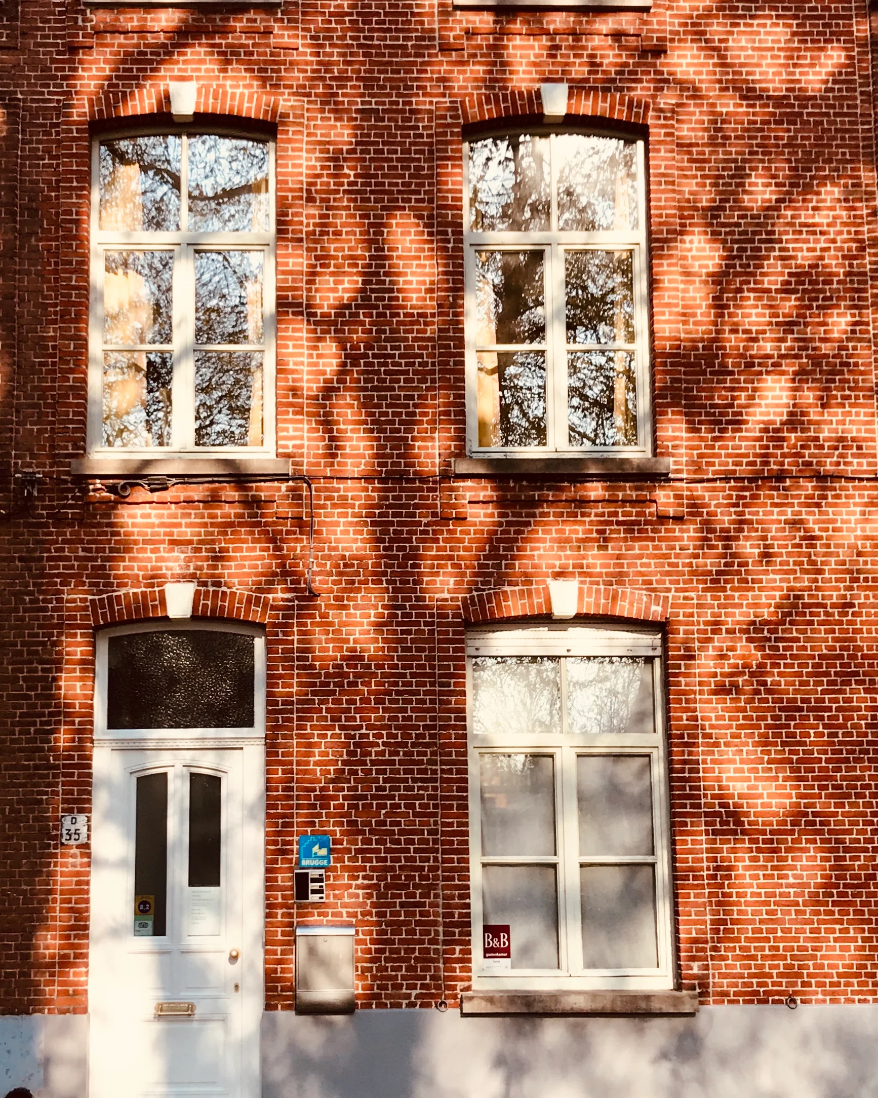 TWO ROOMS (IN BRUGES)