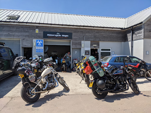 Motorcycle magic - Visual