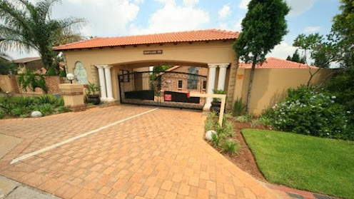 Photo of Le Cozmo Guesthouse