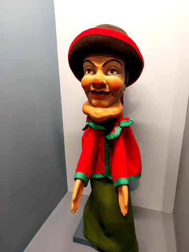 Puppet Museum - Visual