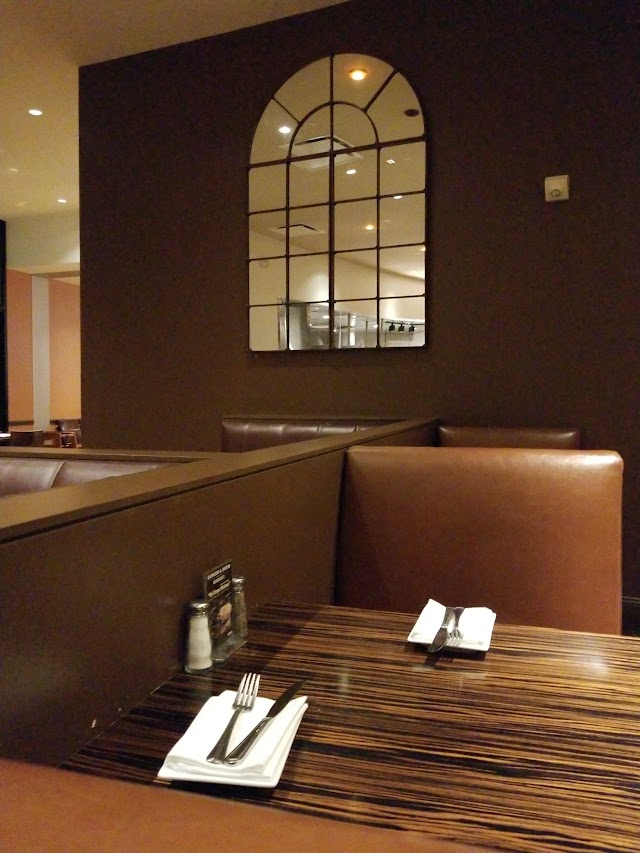 The Met Bar and Grill
