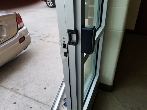 Strong's Mobile Locksmith - Thumbnail