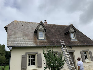 Photo n°6 de Artisans Desimpel façadier 14 Deauville peinture extérieure, le nettoyage de façade et le ravalement Calvados Normandie à Honfleur (Peintre en bâtiment)