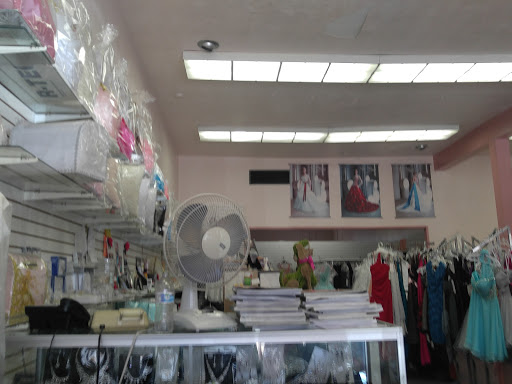 Araceli's Elegant Bride & Formal Wear