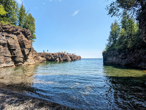 Black Rocks - Thumbnail