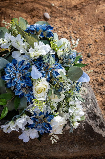 Charlotte' s Flowers Gallery - United States
