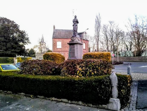 Place des anciens combattants Saint Python - Thumbnail