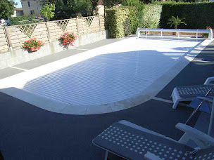 Photo n°12 de EXCEL PISCINES - Usine Sud-Est à Meyreuil (Piscine)