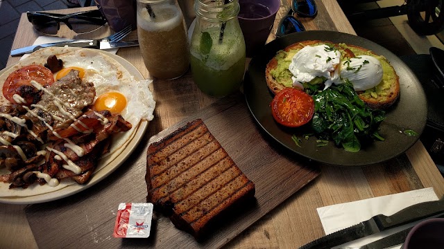 Dolcini Cafe
