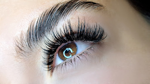Sina’s Lashes Brows Spa