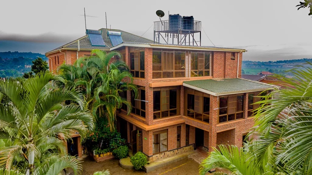 Vennie suites