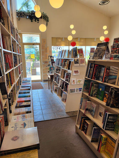 BookLore - Visual