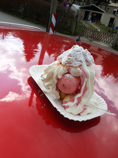 Ackermanns Eiscafe - Visual