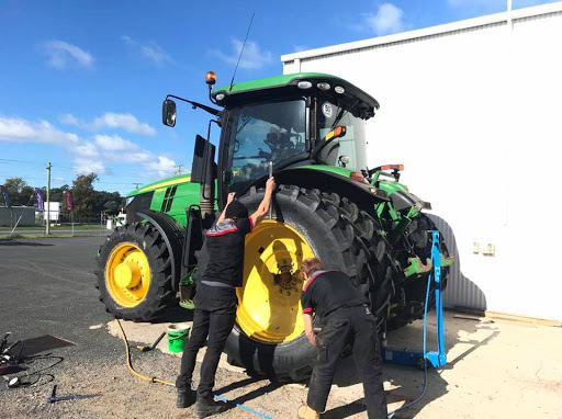 Lockett Tyres