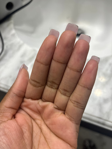 Visible Nails - Thumbnail