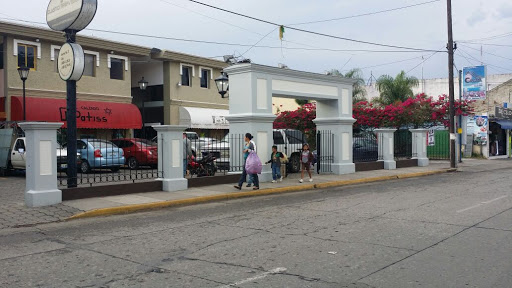 Plaza Del Rio Condominium