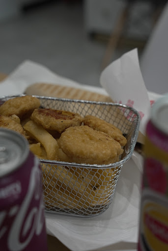 Photo 2 - Deli'122