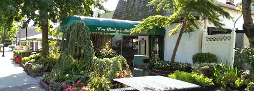 Tom Bailey's Market Logo
