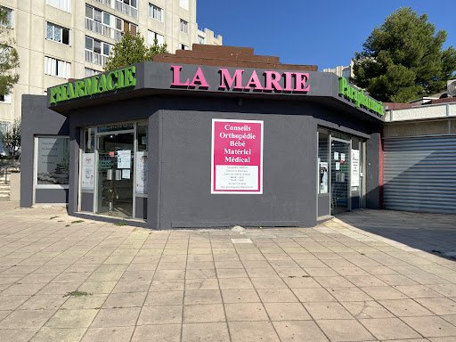 Pharmacie La Marie / Aldebert