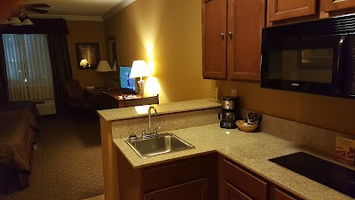 Mountain Inn & Suites