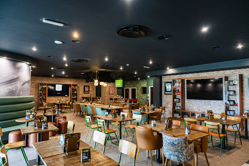 The Sports Bar & Grill