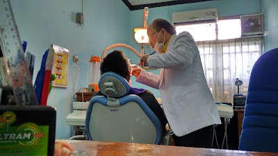Photos of Praktik Dokter Gigi Torry