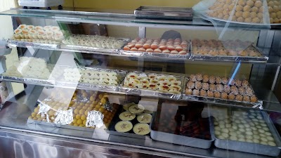 Photos of Lucky'z Food Junction (PUNJABI FOOD AND SWEETS)