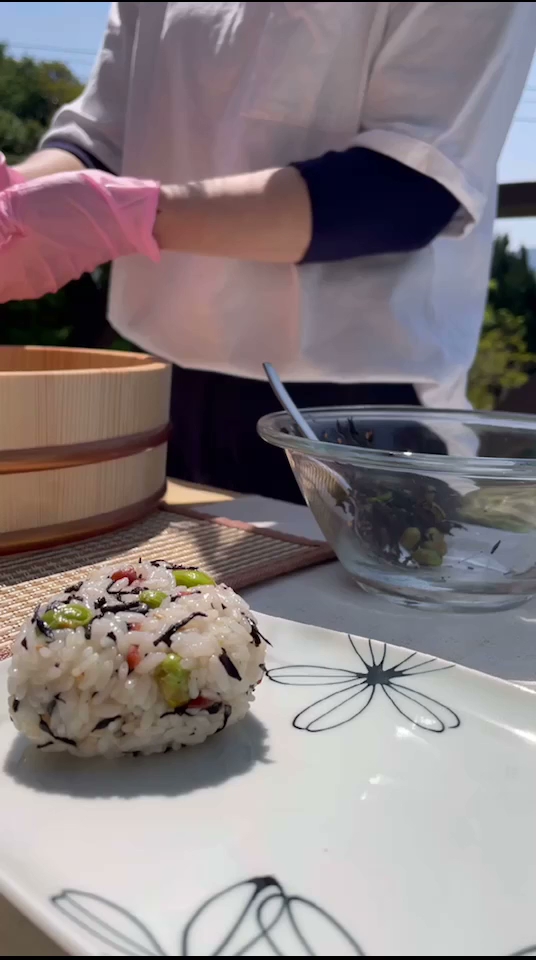 おにぎり専門店 komenoie 米家