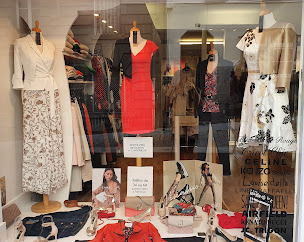 Photo n°31 de Paloma à Limoges (Boutique de robes)