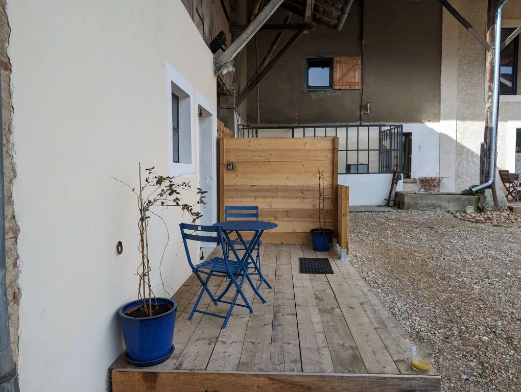 Logement - Studio indépendant à Pérouges