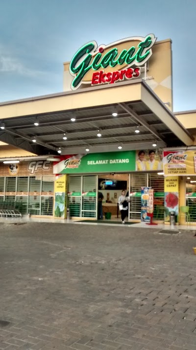 Photos of Giant Express Mega Legenda Batam